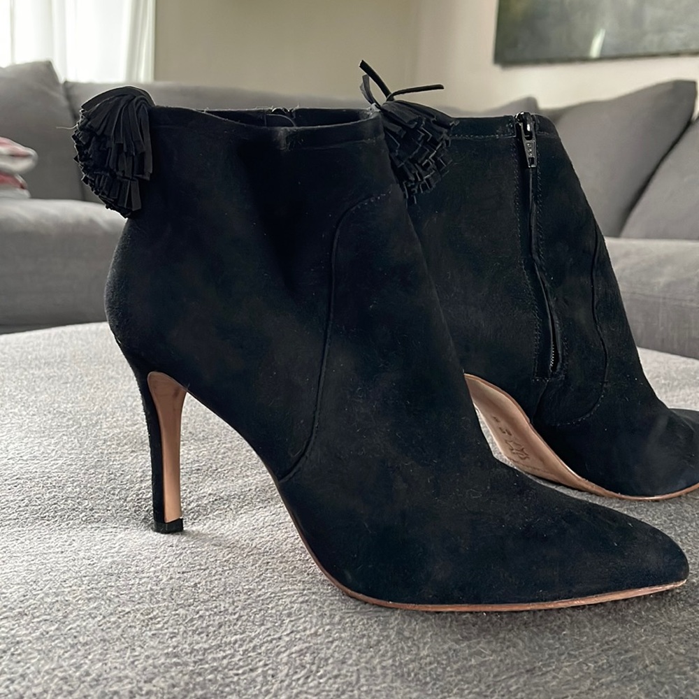 Super stunning ankle boot by Loeffler Randall!